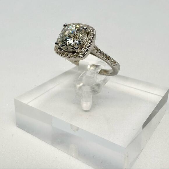 Moissanite Round Cut Cushion Halo Ring Brilliant 2Ct GRA Certified Size 9 - Picture 10 of 11